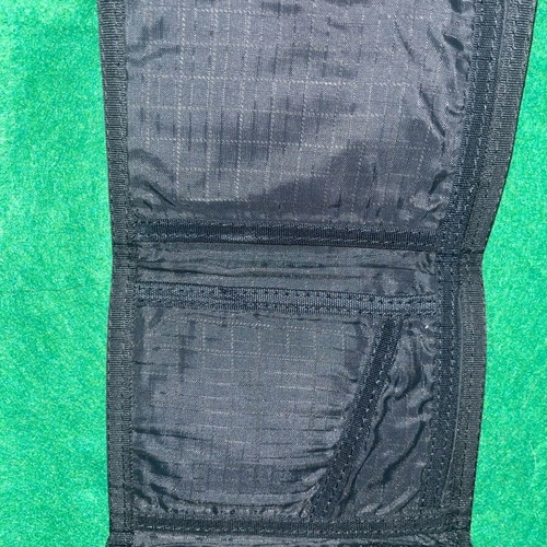Fabric wallet like new, large