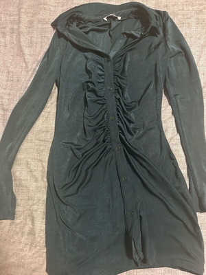 Mini dress Pull & Bear with buttons in green, like new