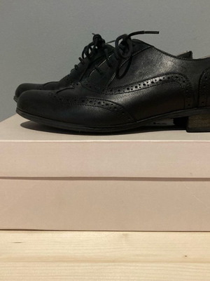 Clarks leather Oxfords used, black, size 40