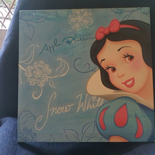Snow White Art Print like new 35x35 cm