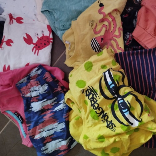 Boys' short-sleeve shirts and shorts used, pack of 17 for ages 4-5
