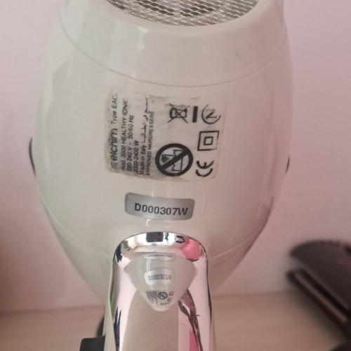 Hairdryer 3900 Healthy Ionic White like new with white finish