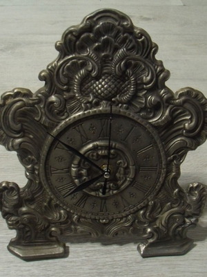 Metal Tin Desk Clock SKS ZINN used