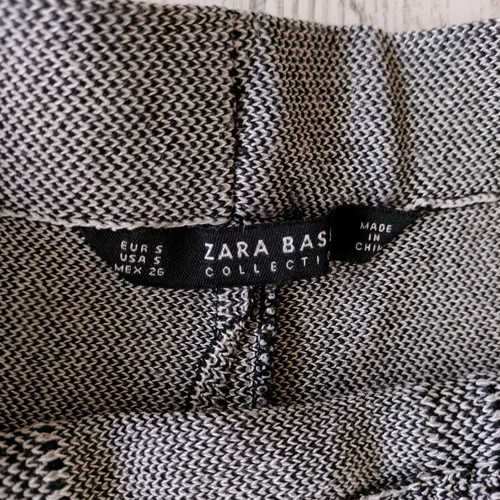Zara skirt gray with elastic waist like new, size S