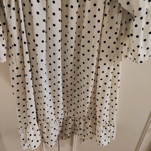 Honey polka dot blouse dress like new, sizes Small to 4XL, black-white