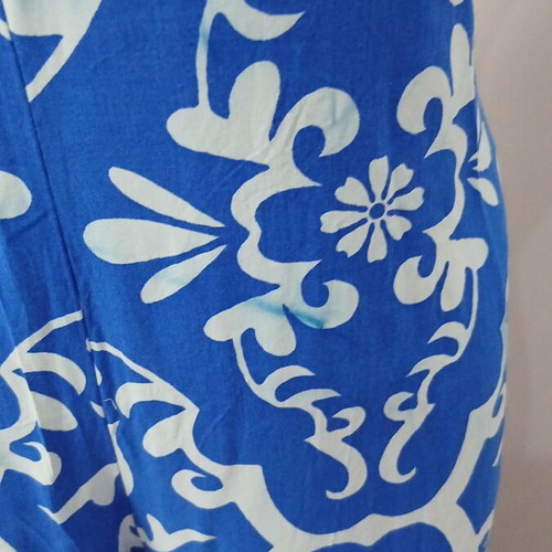Women's jumpsuit used, size M, white and blue with patterns