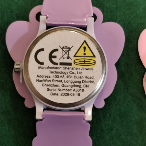 Children's analog butterfly wristwatches 3D set of 2