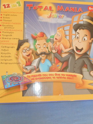 Total Mania Junior board game new
