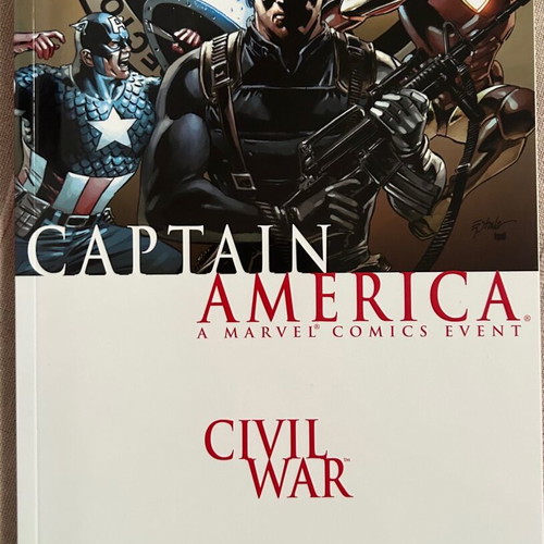 Civil War Volume Captain America Marvel like new, in English