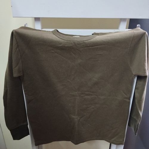 Set of 6 khaki blouses used, size 4 or XL, ideal for hunting