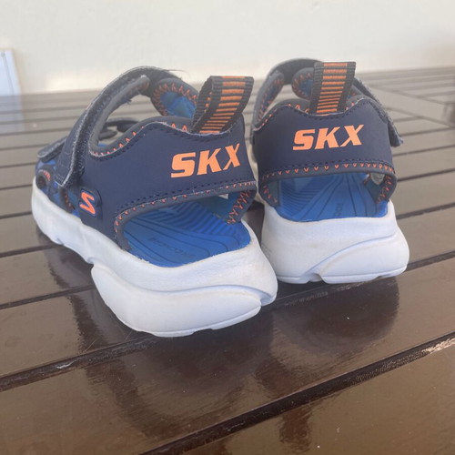 Skechers Razor Splash sandals like new, size 28, dark blue