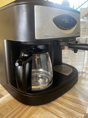 United 2-in-1 Coffee Maker espresso and filter, like new
