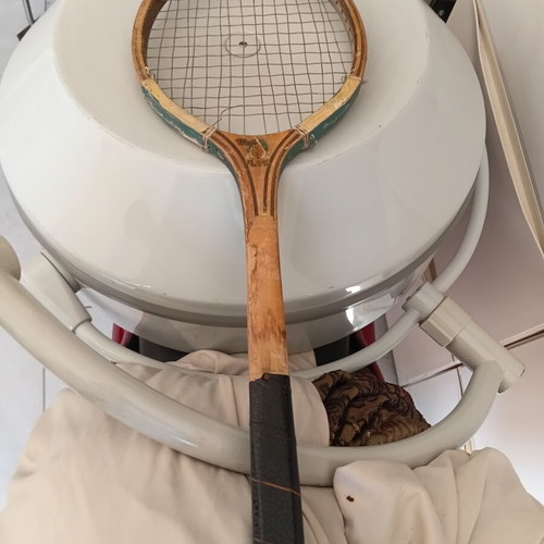 Vintage tennis racket in good condition