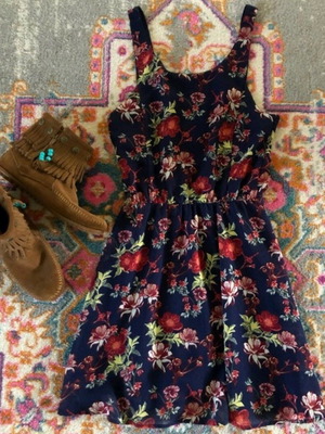 H&M Divided floral dress like new, size S/M blue