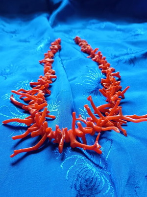 Vintage Statement Necklace from Red Coral Branches like new, boho style