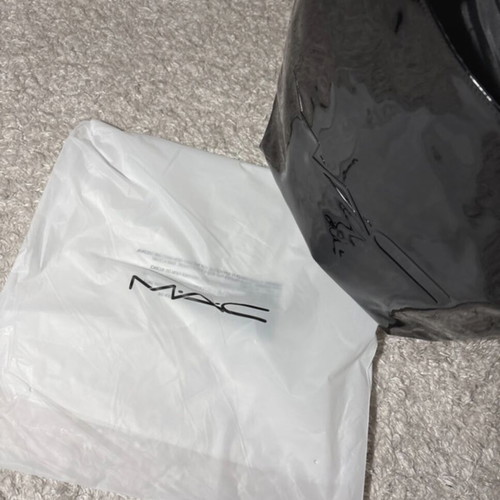 Mac shoulder bag new, black with large storage space
