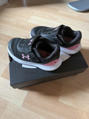 Under Armour girls' athletic shoes like new, black and pink, size 23.5