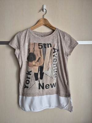 Stradivarius T-shirt used with print and chiffon hem size M