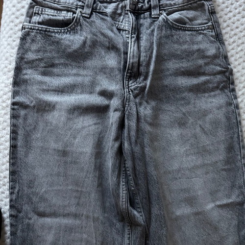 FB Sister Light Grey Baggy Jeans Size XS New