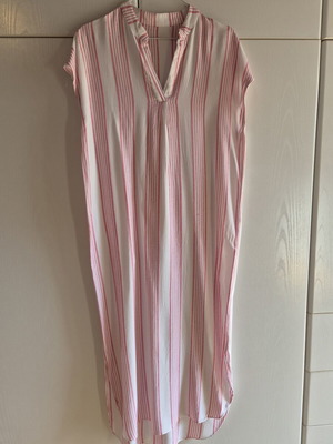 Kaftan like new, white and red, size S