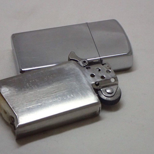 Zippo lighter 1968 vintage used, authentic collectible