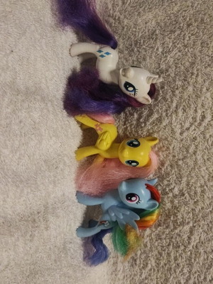 My Little Pony фигури употребявани, Rarity, Fluttershy, Rainbow Dash