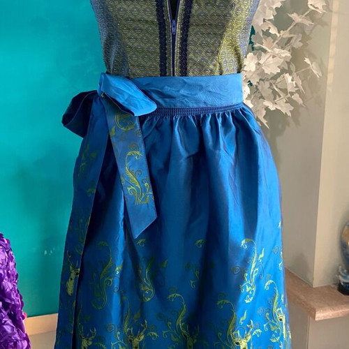 Traditional Bavarian dirndl dress new with blue and yellow apron