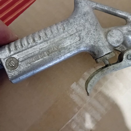 Manometer with air gun used, Italian made