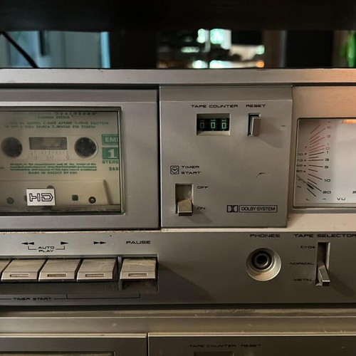 Akai cassette deck used, excellent condition