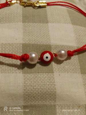 Handmade eye bracelet in gold color zinc alloy