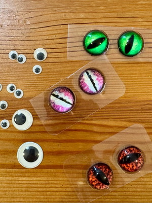 Craft eyes like new, three pairs dinosaur and 12 plain eyes