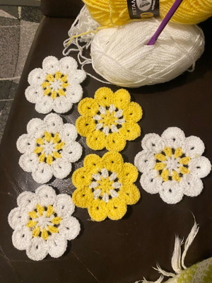Coasters handmade knitted, set of 6, new