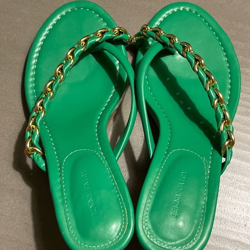 Jenny Fairy green leather sandals like new with gold details size 39