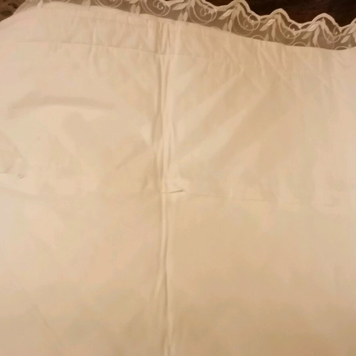 Bridal quilt new with carrying case, 240x270 cm