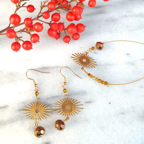 Handmade bracelet and earrings set from brass and crystals, new