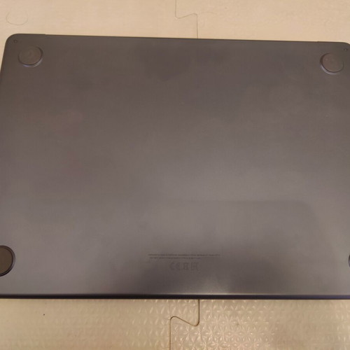 Apple MacBook Air 13.6" M3 like new, 16GB RAM, 256GB SSD, Midnight