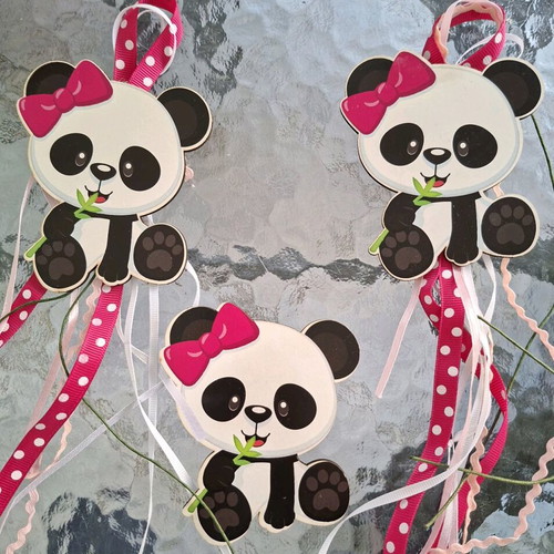 Wooden panda decorations like new, set of 3 with magnets and ribbons