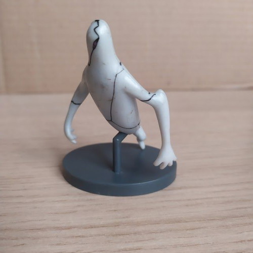 Ben 10 Ghostfreak figure 8 cm like new with base