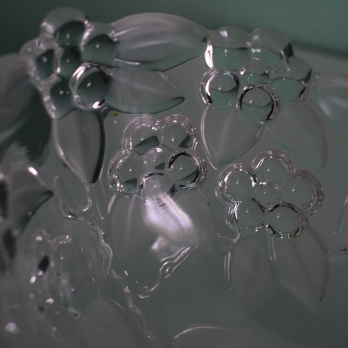 Vintage glass fruit bowl and nut tray set like new