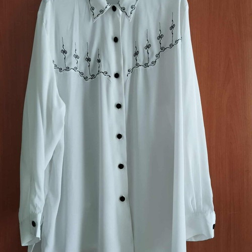 White satin shirt like new with black embroidered details, size XL