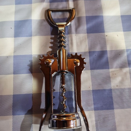 Corkscrew opener new