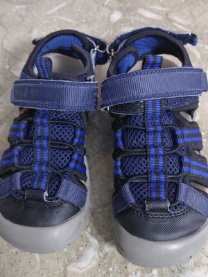 Geox sandals size 28 like new, blue