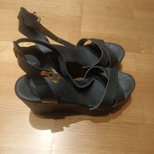 Platform sandals black used, size 39, comfortable and lightweight