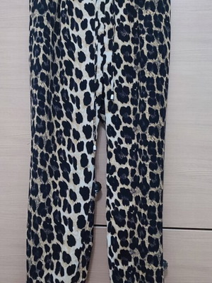 Παντελόνι Zara τύπου jogger leopard print μέγεθος M, σαν καινούργιο