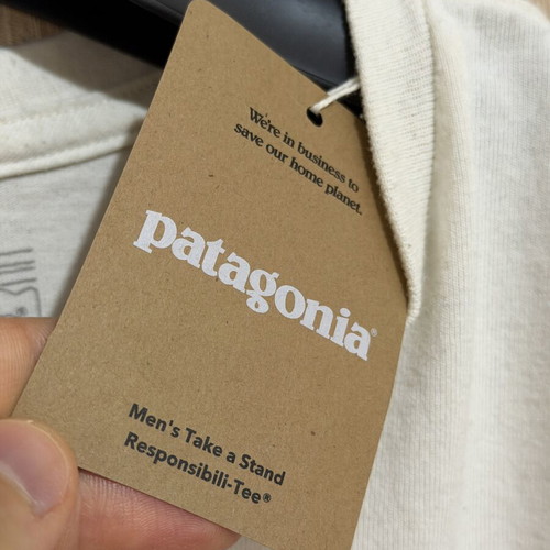 Patagonia Responsibili-Tee Dammin' Kills Salmon T-shirt Large new, birch white
