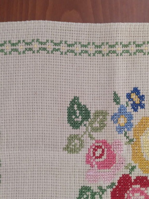 Handmade embroidered table runner 80x37 cm