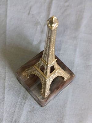 Eiffel Tower souvenir like new