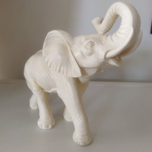 Elephant figurine like new made of alabaster