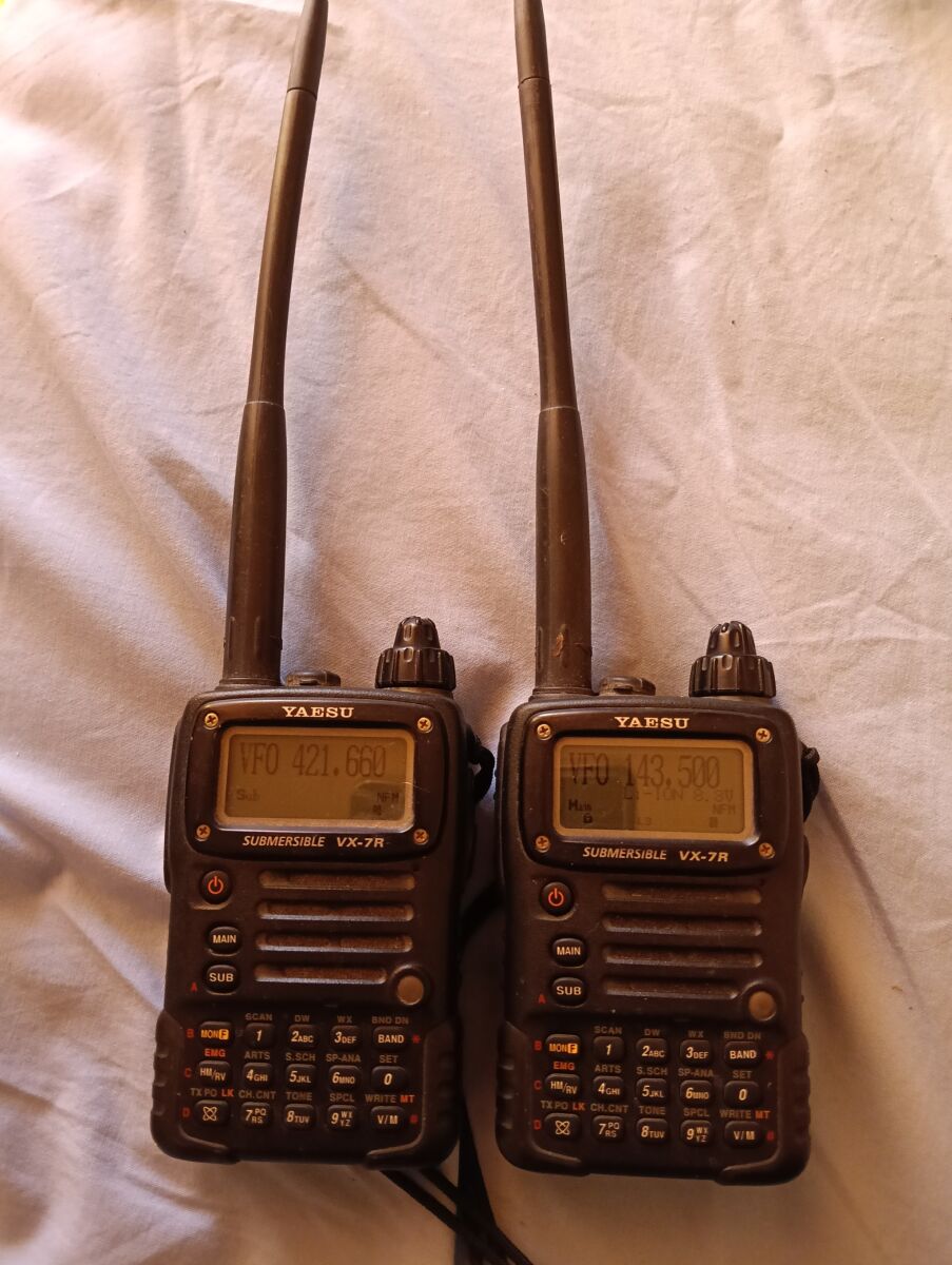 Yaesu VX-7R Submersible Quad-Band… - € 350,00 - Vendora.cy