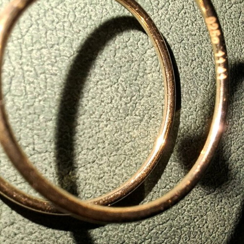 Silver 925° gold plated ring like new with green stone